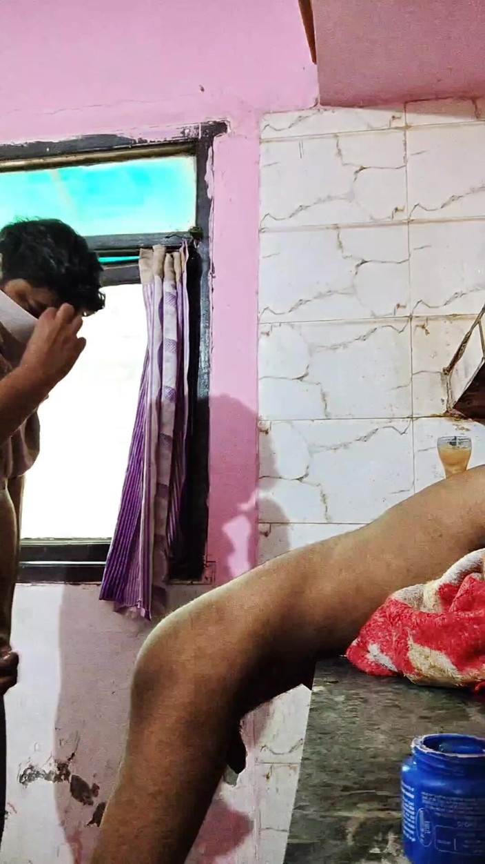 Twinkseeker: Sexy Indische twink hard geneukt in verschillende posities