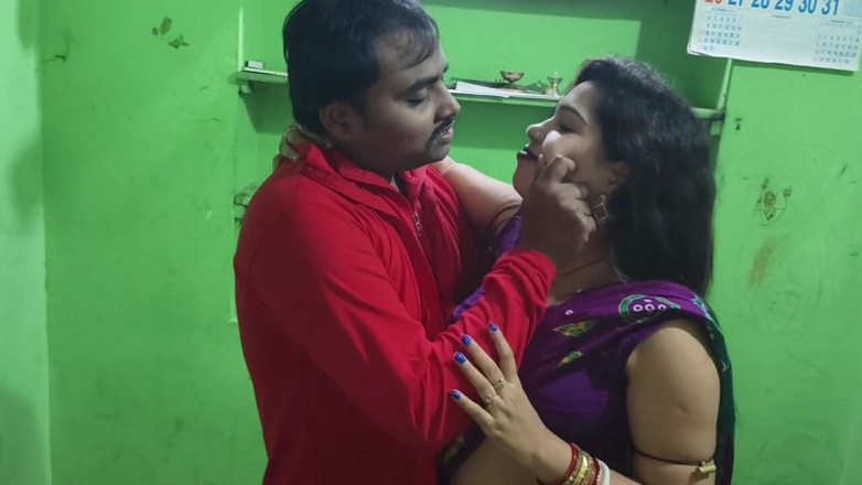 Sona bhabhi: नई उड़िया गृहिणी हॉट रोमांस और राहुल द्वारा हार्डकोर चुदाई (उड़िया सेक्स ऑडियो)