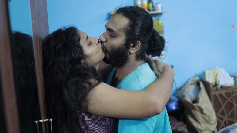 Vaigavarun45: Saree Romance Jilat ketiak panas, vaishnavy dan ketiak panas Sharun...