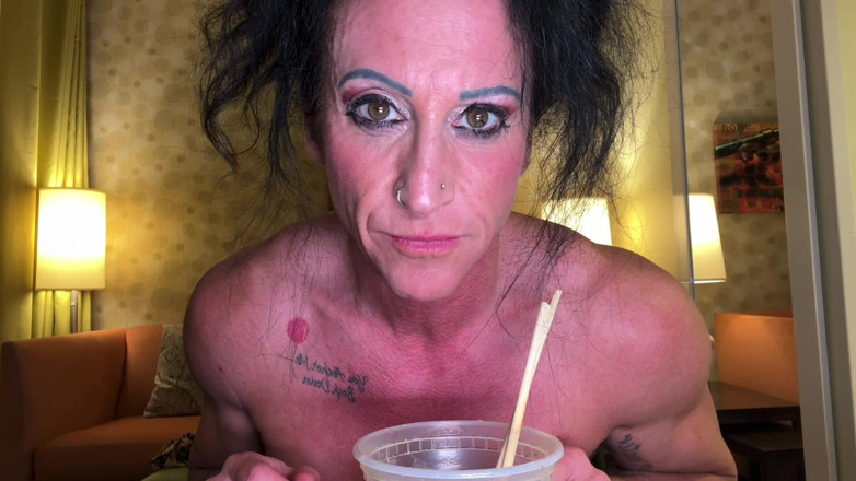 Kandylegsxxx: Lễ tạ ơn Gulp: Nữ thần Kandy lễ &amp; nuốt bạn xuống...
