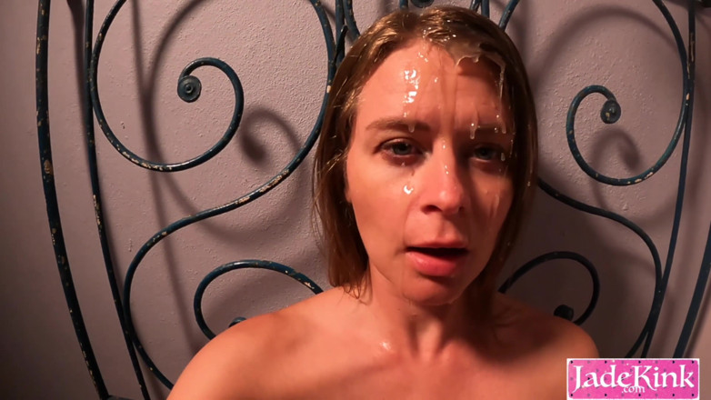 Jade Kink: Unordentliches, schlampiges, in sperma getränktes sexy mädchen