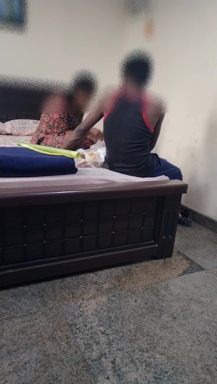 Tamil lesbian: Diskuse o focení a sexu