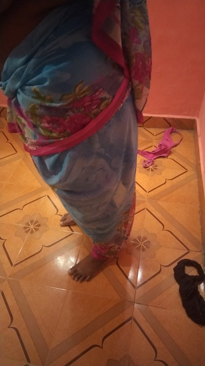 Priya aunty: Quente sexo missionário com amigo