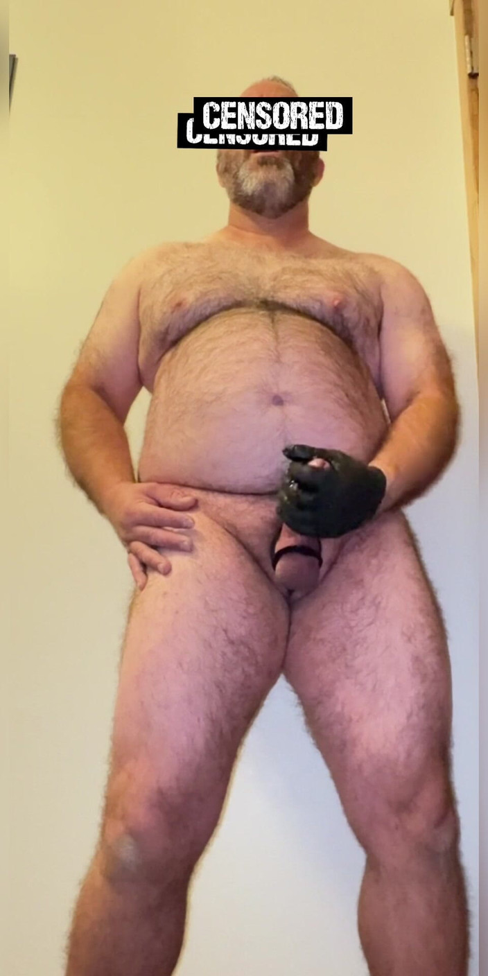 Anal Steve: 큰 엉덩이 플러그와 자지 링으로 애널 스티브 커밍