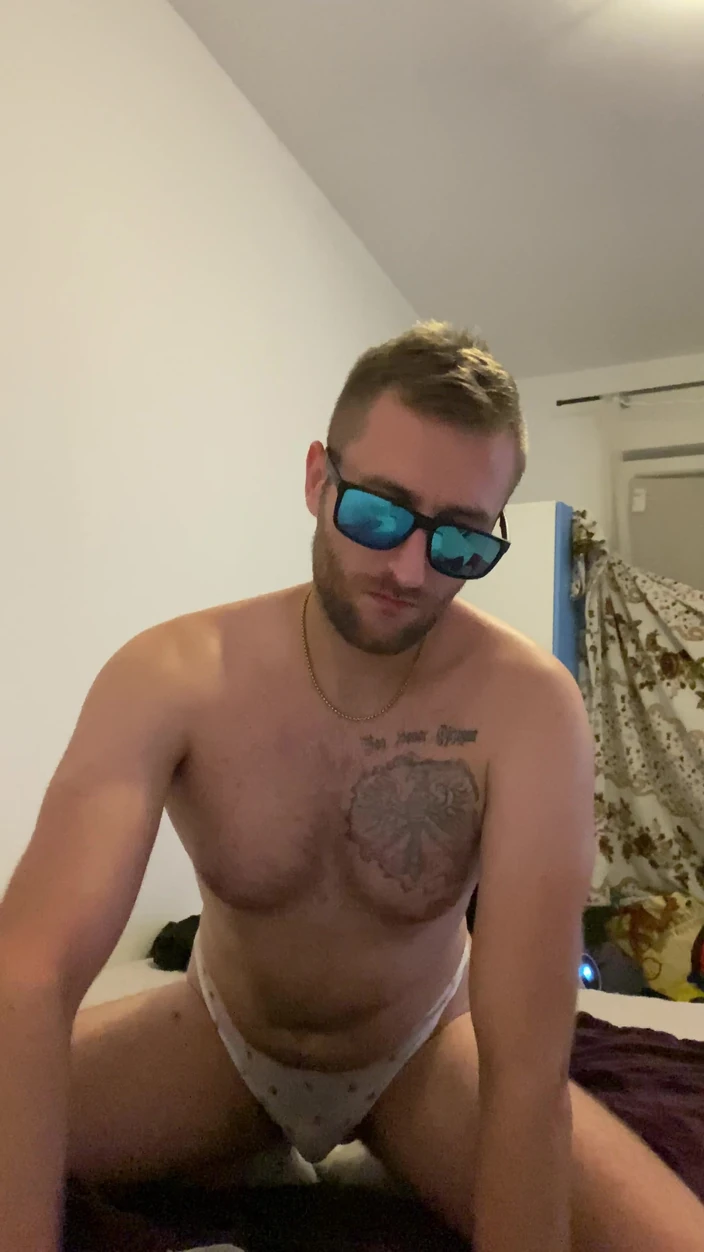 Barti Rede: Parte 1 Ragazzo polacco in mutandine