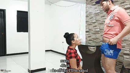 JhonWitt: 火辣继妹设法说服她的继兄弟非常有钱地操她的阴户 - 西班牙语色情