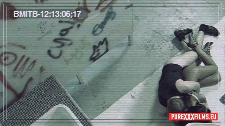 Pure XXX Hardcore: เอลิเซีย โซลิซ กับ ไรอัน ไรเดอร์ เย็ดกันในห้องน้ำสาธารณะ