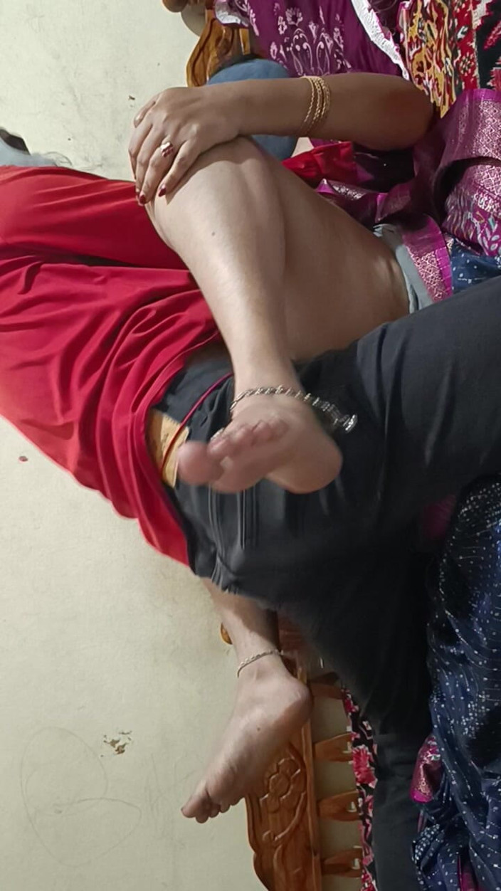 Decent couples: Bibi pemilik cantik India desi bersetubuh untuk penutupan sewa