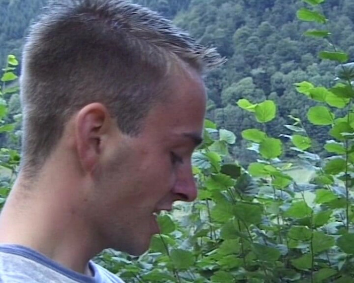 BB Video - Vintage Story: Niemiecka amator nastolatka trójkąt FMM outdoor blondynka DP