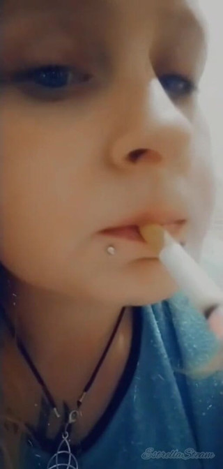 Estrella Steam: Fumând fără mâini până devin foarte excitată