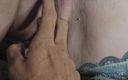 Jenn Sexxii: Dedo fodendo minha buceta esguichando