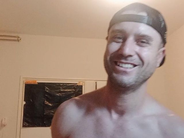 Sexy Boy Showing Bench (Jonnyjo)