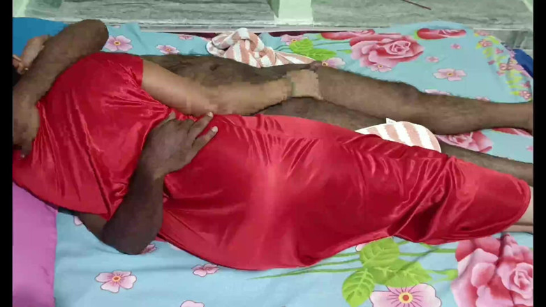 Sexy sindu: Indiancă desi Bahu sexy futută în poziția 69 de iubitul ei