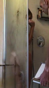 Fucked di bilik mandi