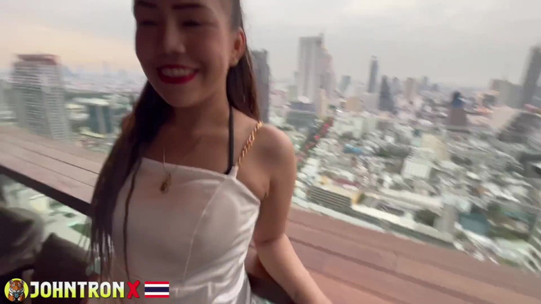 John Tron X: Johntronx - 操逼和中出泰国bargirl May