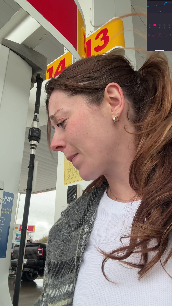 Nadia Foxx: Намагаюся не кінчити занадто голосно, поки я качаю свій газ