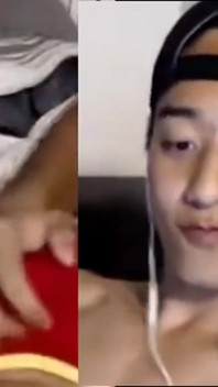 Gerçek eşcinsel twink canlı kamera inliyor, edepsiz konuşma ve döl yeme finali