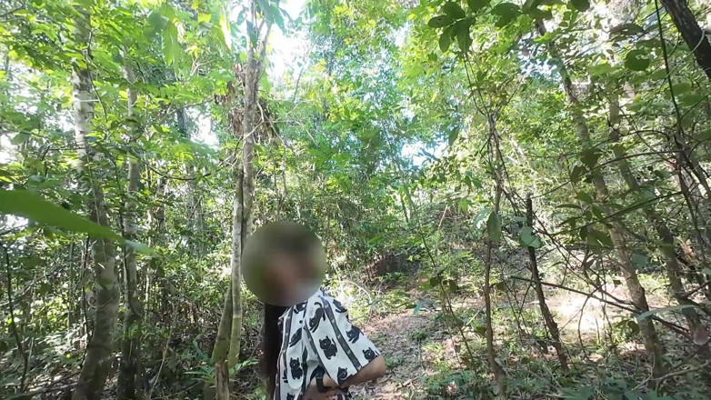 RealThaiSolo: Thai Girl Walks and Brags About Peeing Pain in the...