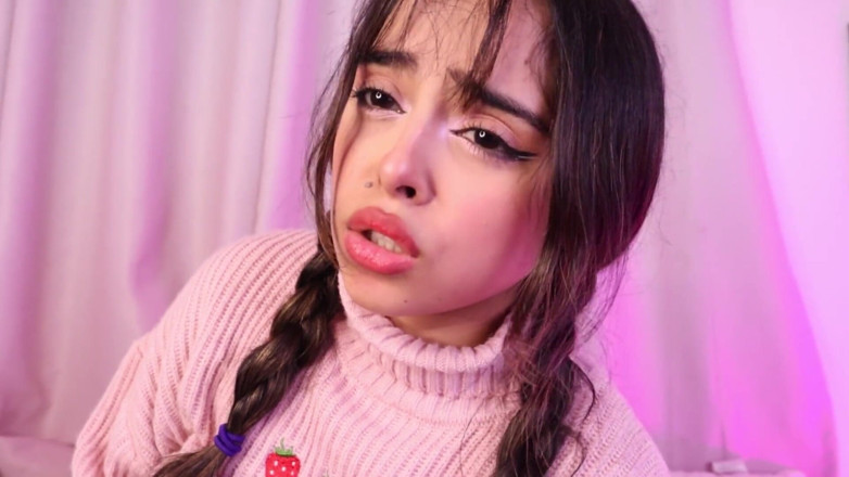 CuttieJennie: Taboo: Step-daddy Making Squirt a Virgin with Just His Cock