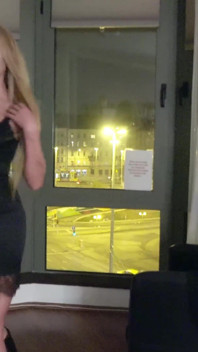 Exploradora alemana - bomba rusa Marylin Crystal en un casting de sexo anal amateur real