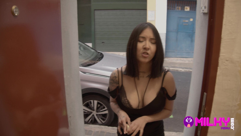 Milky Peru: ถ้าแกอยากได้เงินเพิ่ม แกต้องโชว์ให้ฉันมากกว่านี้ - Valeria Valois