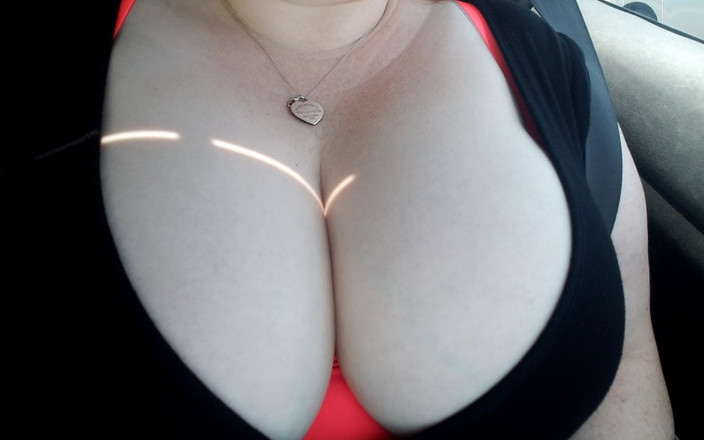 Vibra King Video: Huge Tits Driving Topless