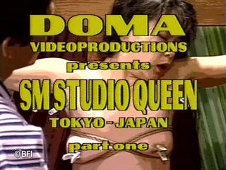 Hardcore slave sex: Stüdyo kraliçesi Tokyo'dan canlı sm