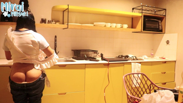 Mirai: POV, mon patron pervers voit mon trou du cul