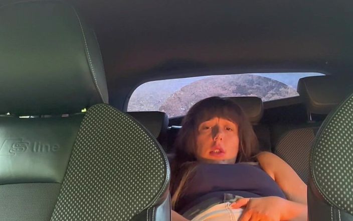 Ella Muprhy: Personalizat în mașină