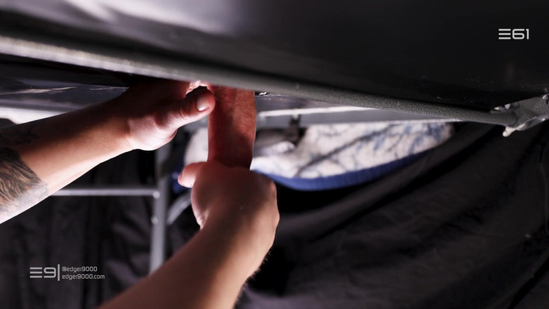 Edger9000: 61歳の男と彼の巨大なチンコが、休暇で帰宅途中に私のスタジオにやってきました