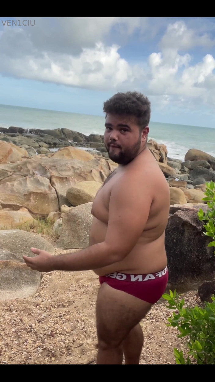 VEN1CIU: En ik ging masturberen op het strand