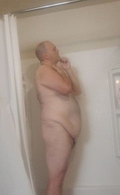 Caressonnous: A Good Shower That Comes to Take with Me