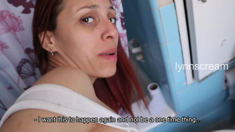 Lynn Scream: Секс с моей сводной сестрой-невесткой в ванной, пока моей жены нет дома в видео от первого лица