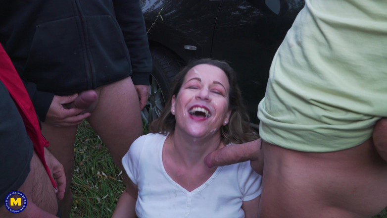 Mature NL: Today Eva's outdoor dream comes true!