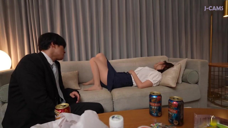 J-Cams: Breaking desire, short cut - die unwiderstehliche scoop, die keinen unangetastet...