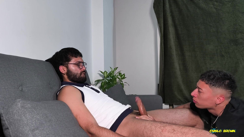 Jacobo Torres: Sexig Twink Jacobo Torres suger het pappa Camilo Brown's Big...