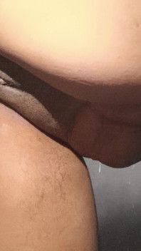 남친의 후배위 스타일로 따먹히는 인도 혼자 주부