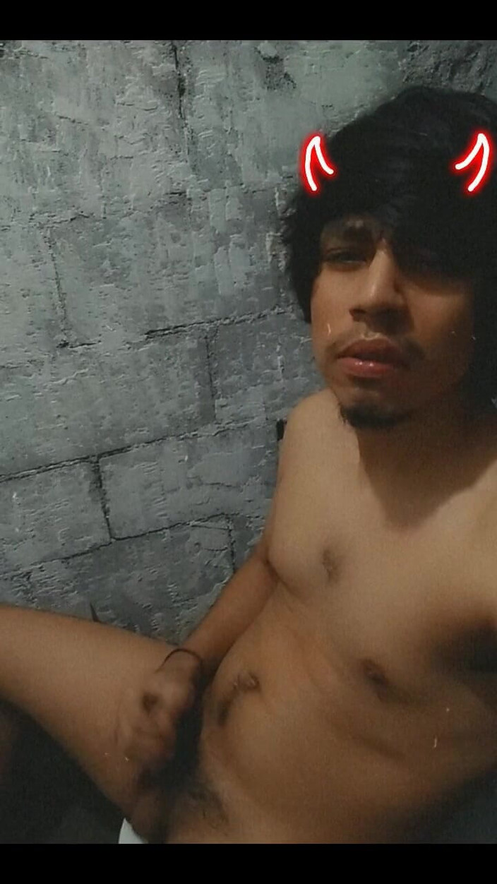 AlexAlejandro13: 내 자지를 젖탱이로 젖탱이로