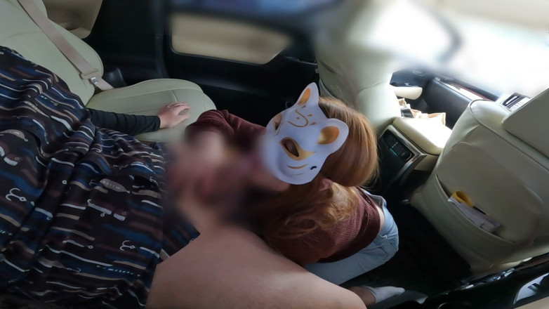 LuuLee0804: Car Sex Naked Next to the Husband