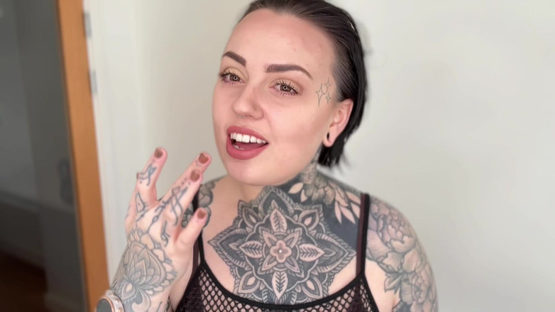 Miss Valentina: Taste Your Precum