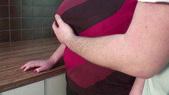 Mature Climax - 100% Mature Videos: Velká zralá žena šuká v kuchyni