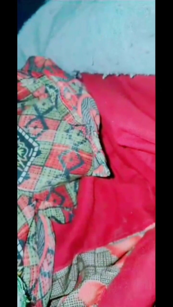 TricolorMusic3: Moje kundička hodně svědí, dnes je tolik lidí doma, cítíme...