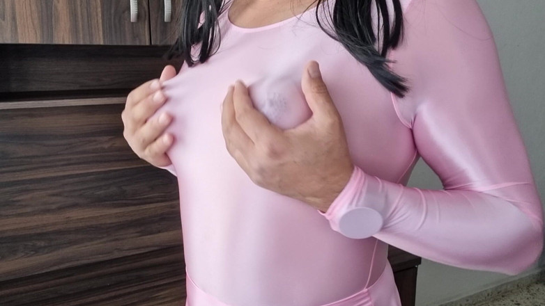 Only bras: Niente reggiseno, ti piacciono i miei capezzoli e le mie...