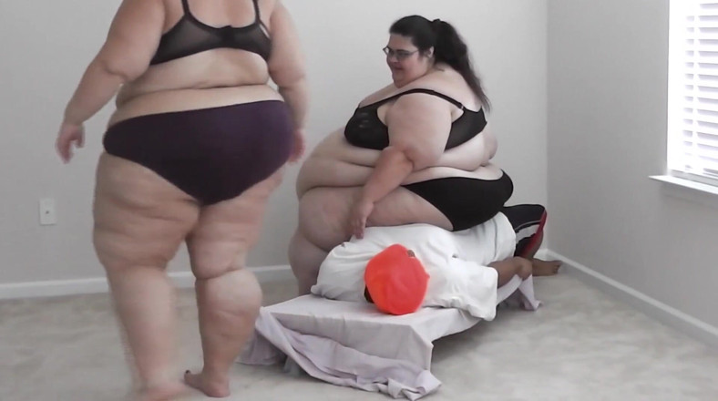Full Weight Productions: Bigmommakat &amp; Lolla Blaze in Board &amp; Ribs a'cracking!