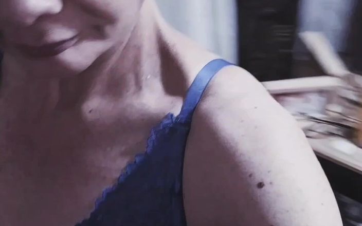 Sofy13: Kompilace sexy De MILF sofy