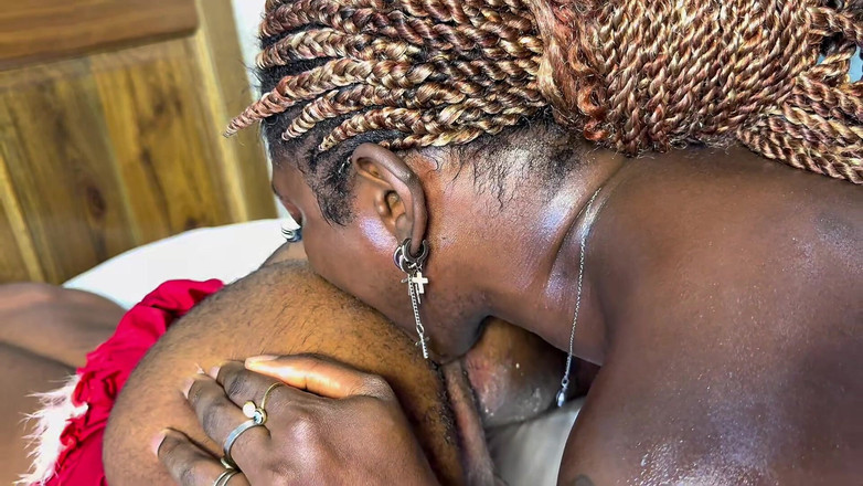 Queenofdickword: Mój wielki kutas szlił na brzuch i zmieniał narządy