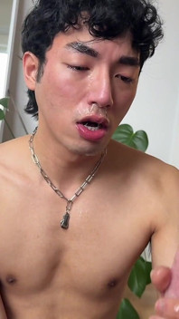 Monster Cock Fucks Asian Bottom Creampie Bubble Butt