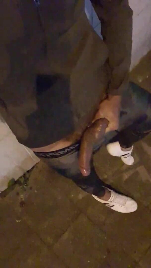 Slutboyben: Slutboyben cam4 pornoqueen Benjamin Xposeing en la noche público