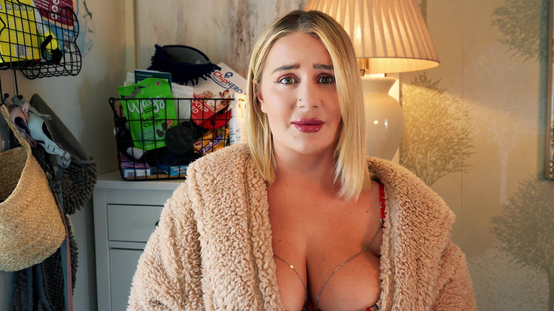 JessieHH: Một máy bay bà già ghen tị hàng xóm 4k