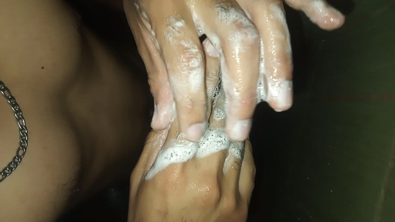 Cute boy jerks off: Kıllı ince adam evde duşta mastürbasyon yapıyor